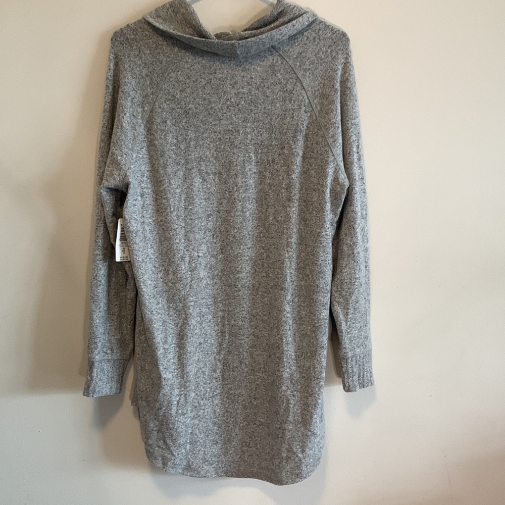 Sweater - Picture 5 of 5